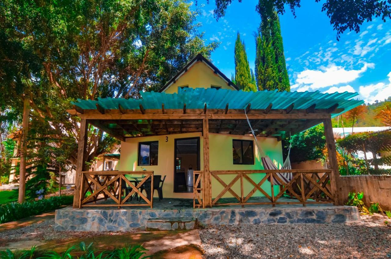 Hotel Rancho Constanza & Cabanas De La Montana Eksteriør billede
